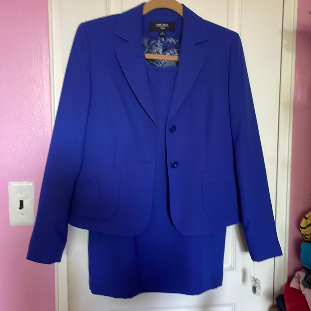 Women’s Suit Skirt Set